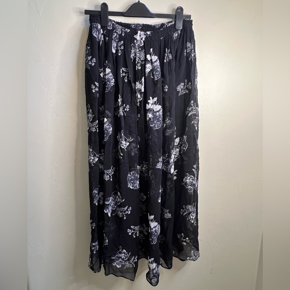 Free People Black and White Floral Maxi‎ Skirt